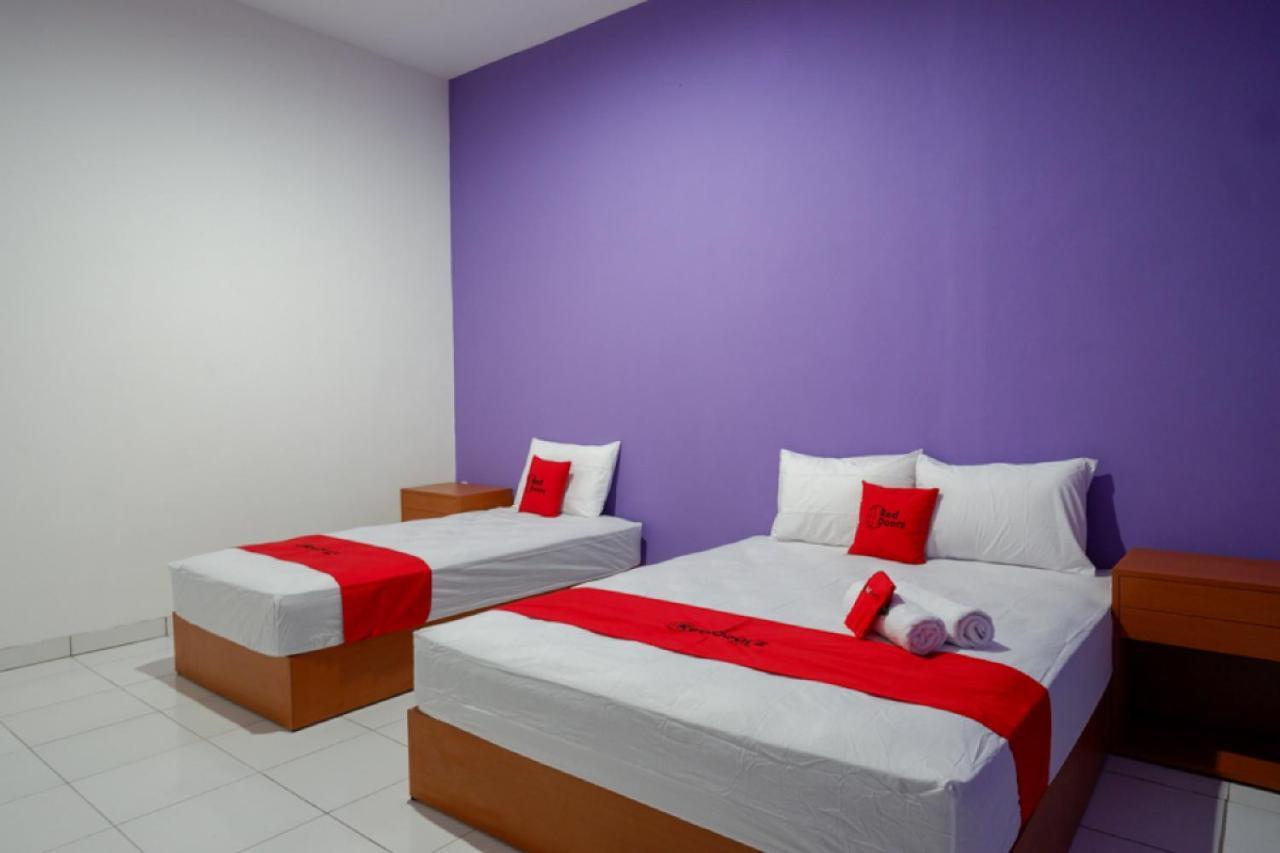 Hotel RedDoorz near Alun Alun Kaliwungu Kendal Brangsong Exterior foto