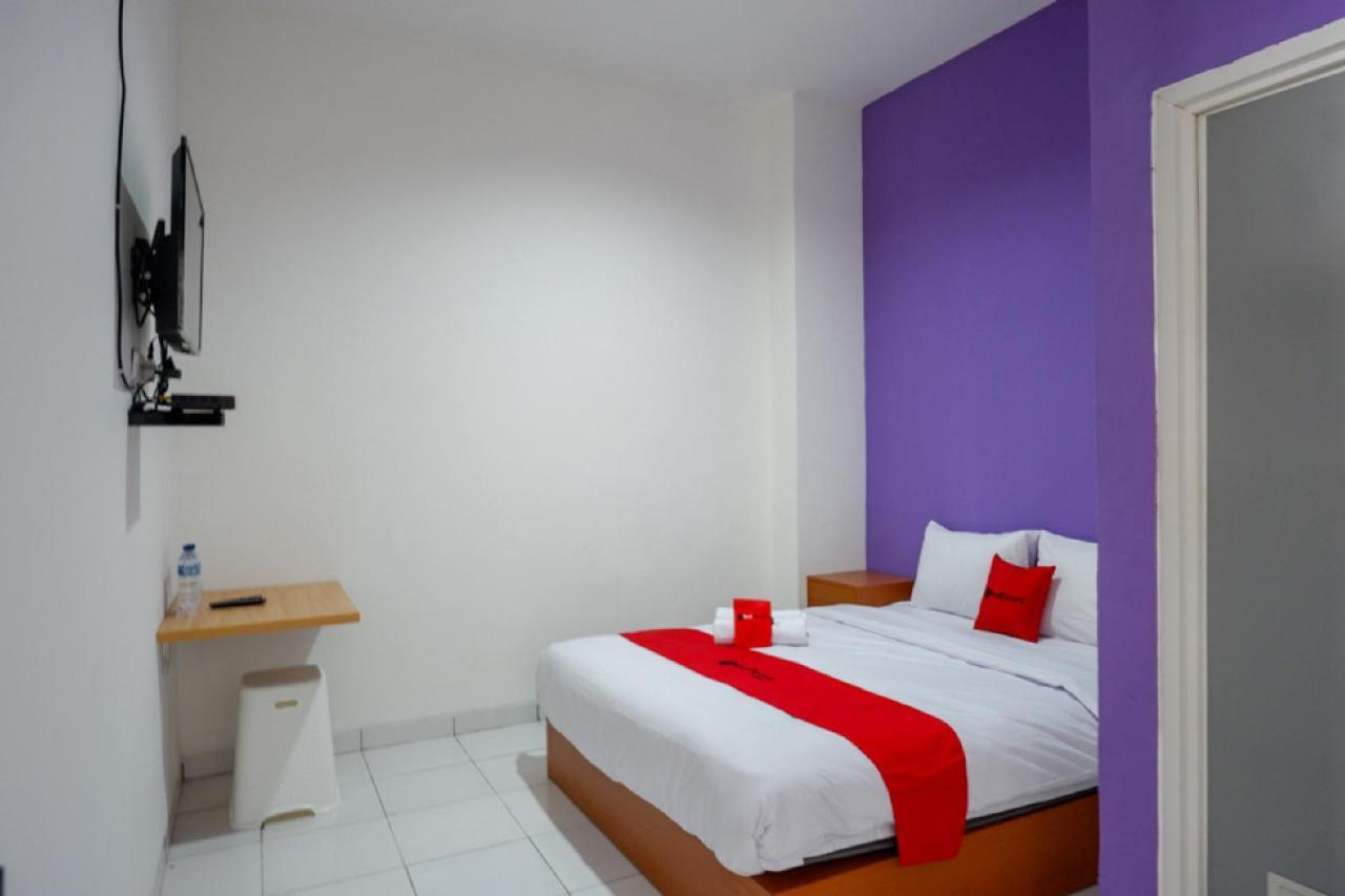 Hotel RedDoorz near Alun Alun Kaliwungu Kendal Brangsong Exterior foto